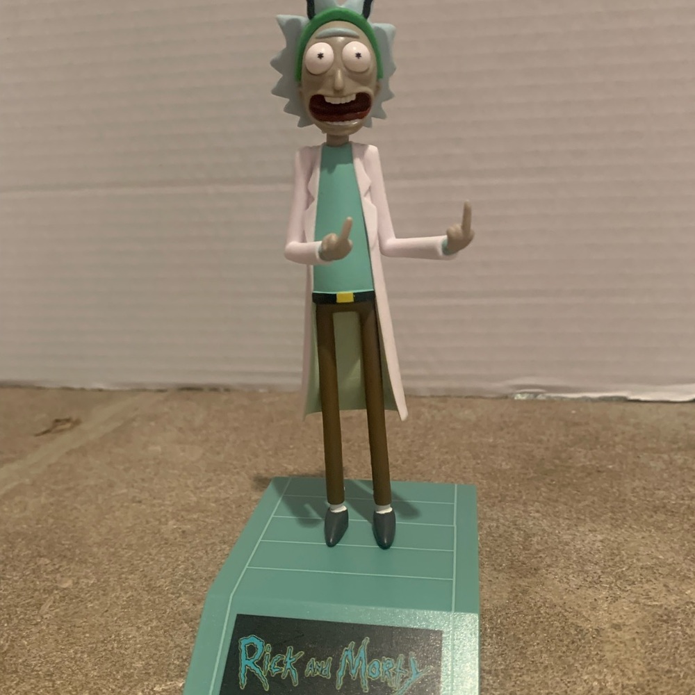 Loot Crate Rick and Morty Figurine - Green and White